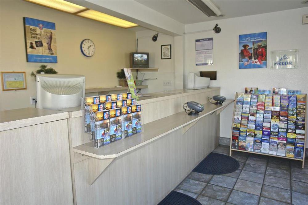 Motel 6-Harbor City, Ca - Los Angeles Carson Interior photo